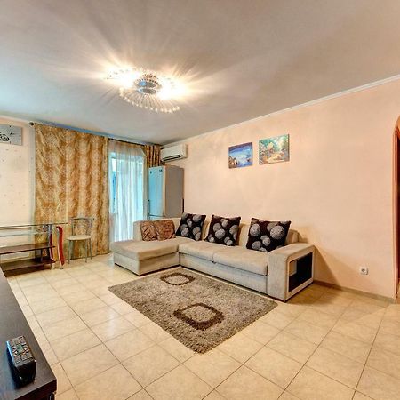 Apartments Near The Nsc Olympic 키예프 외부 사진