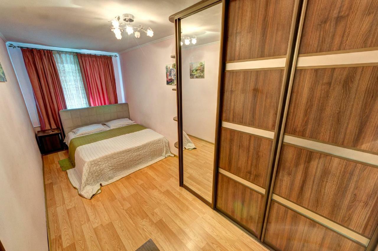 Apartments Near The Nsc Olympic 키예프 외부 사진